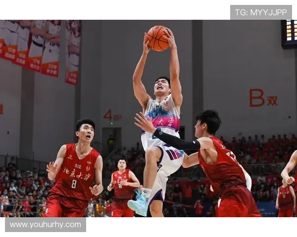 赛后分析:北京篮球队与成都篮球队的耐力对决全景回顾 赛后分析:北京篮球队与成都篮球队的耐力对决全景回顾