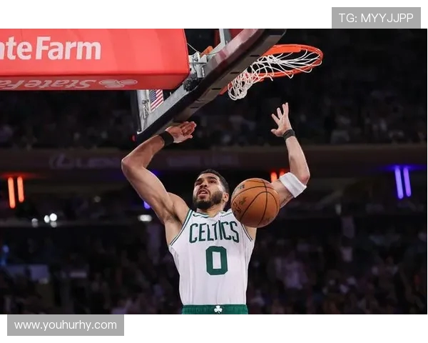 杰森塔图姆如何在NBA赛场上展现出超凡的领导力与竞技水平